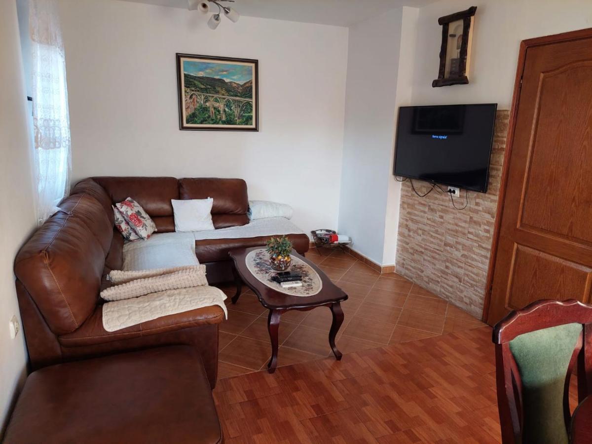 Green Oasis Apartment Kotor Luaran gambar